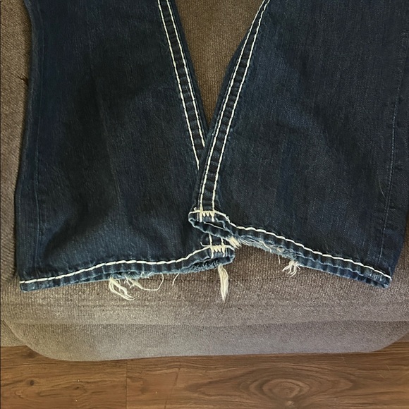 True Religion Men’s Dark Reg Cut Jeans 36 and Cap - Picture 5 of 10